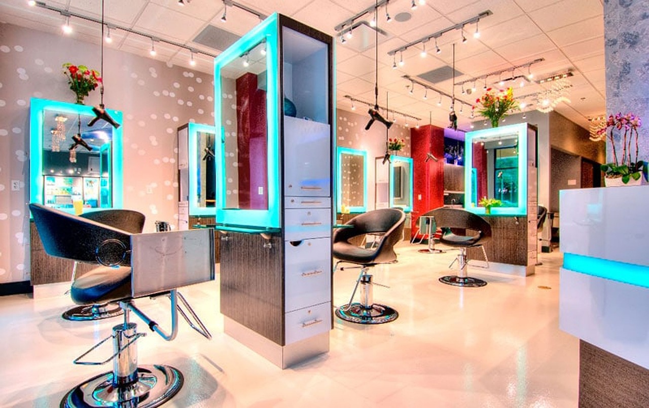 Salon professional at work